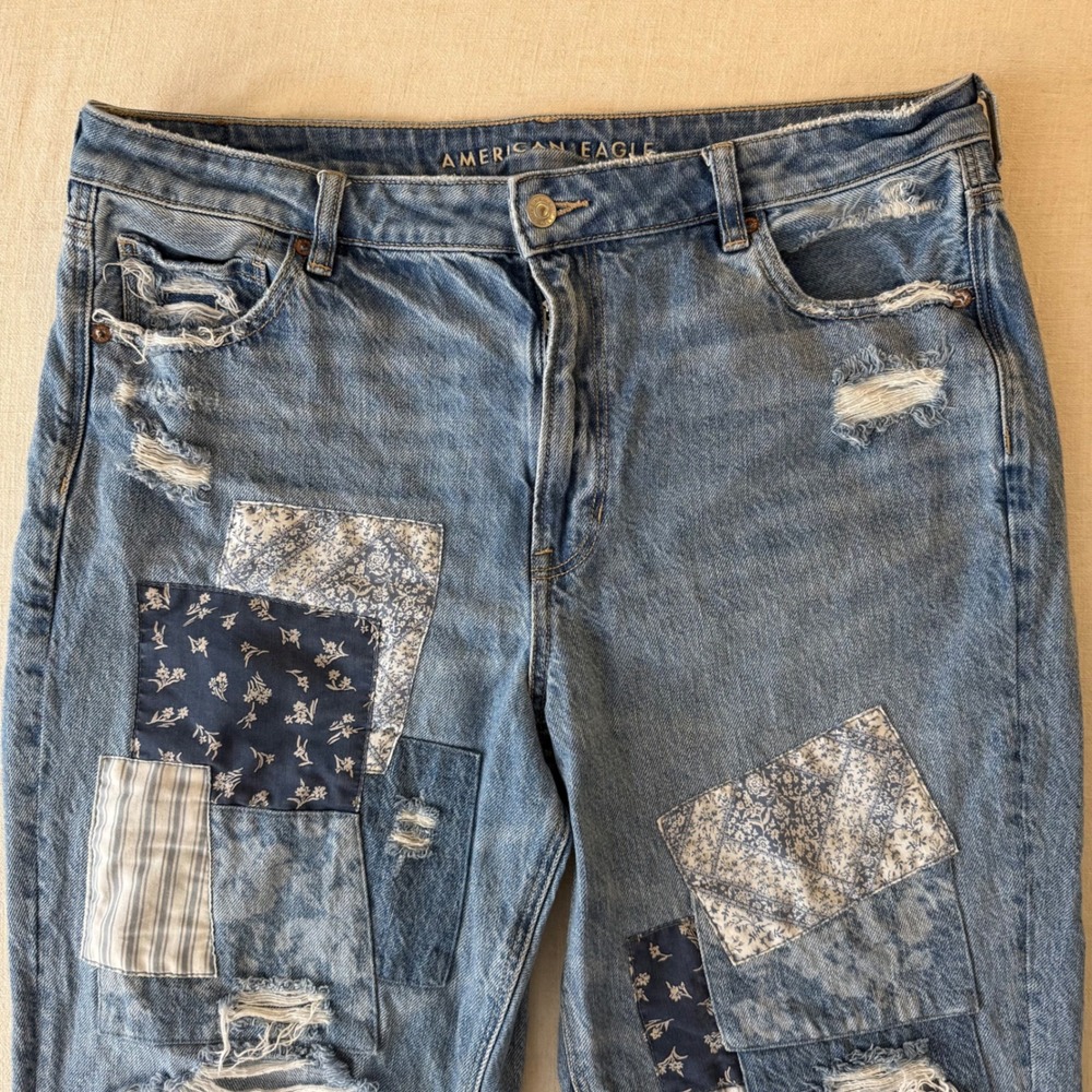 American Eagle Mom Straight Jeans Women 16 Blue Patchwork Distressed High Rise - Picture 8 of 12